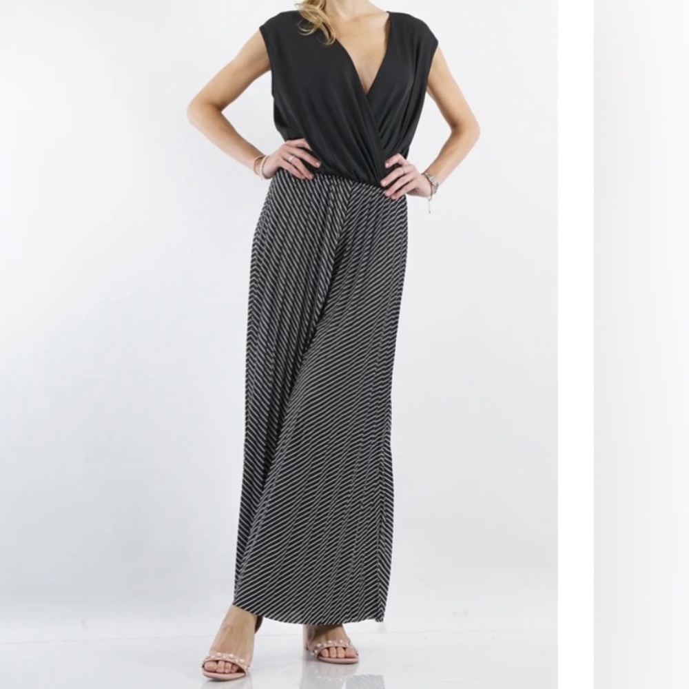 Optical Illusion V-Neck Jumpsuit | Black & White | Size S/M